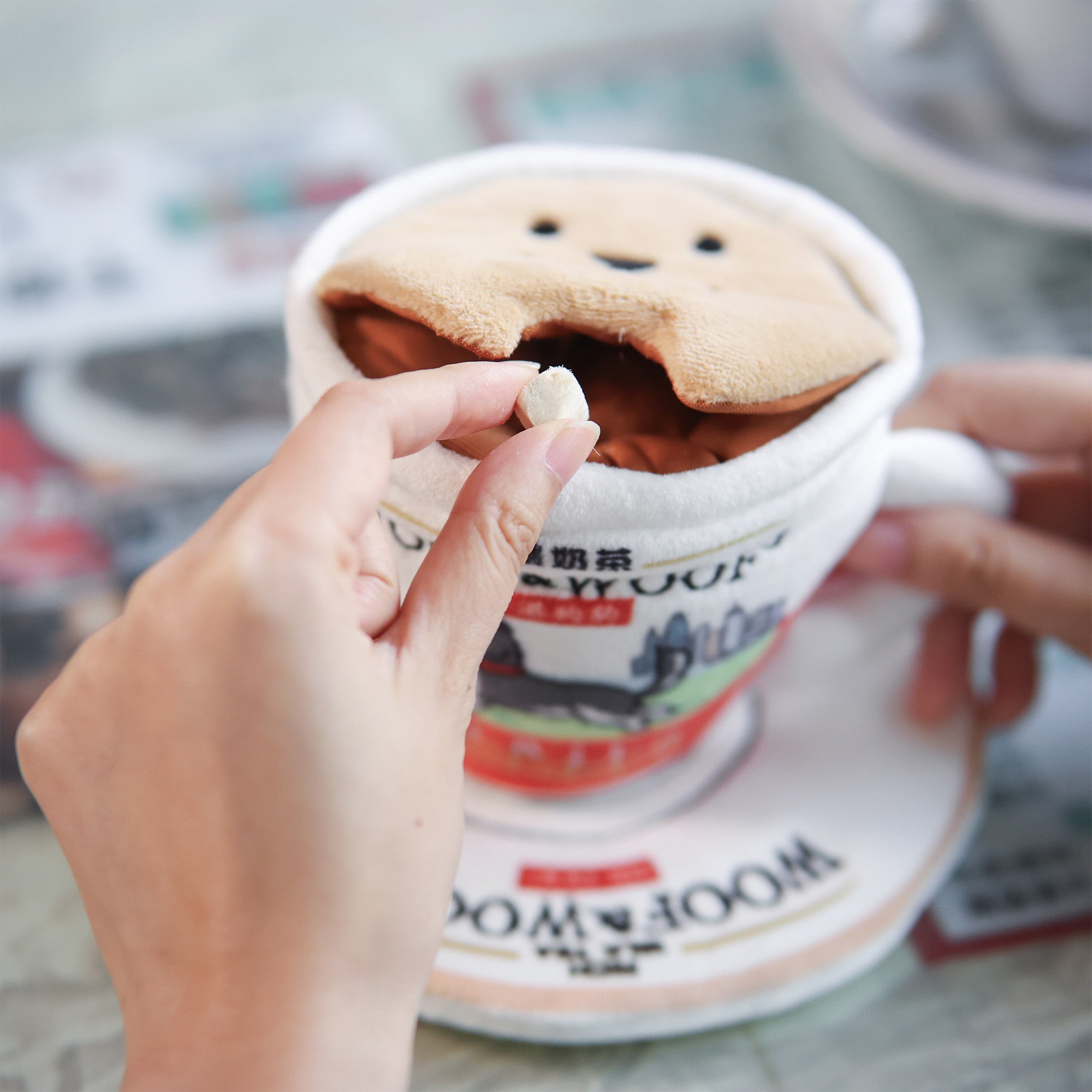 Woof² Hong Kong Milk Tea Pet Toys 港式奶茶二合一藏食寵物玩具