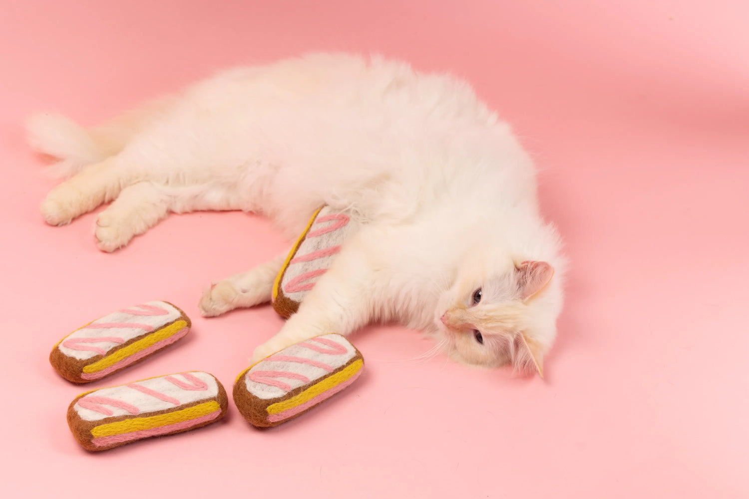 Angel Slice 天使蛋糕切片 羊毛氈貓咪玩具