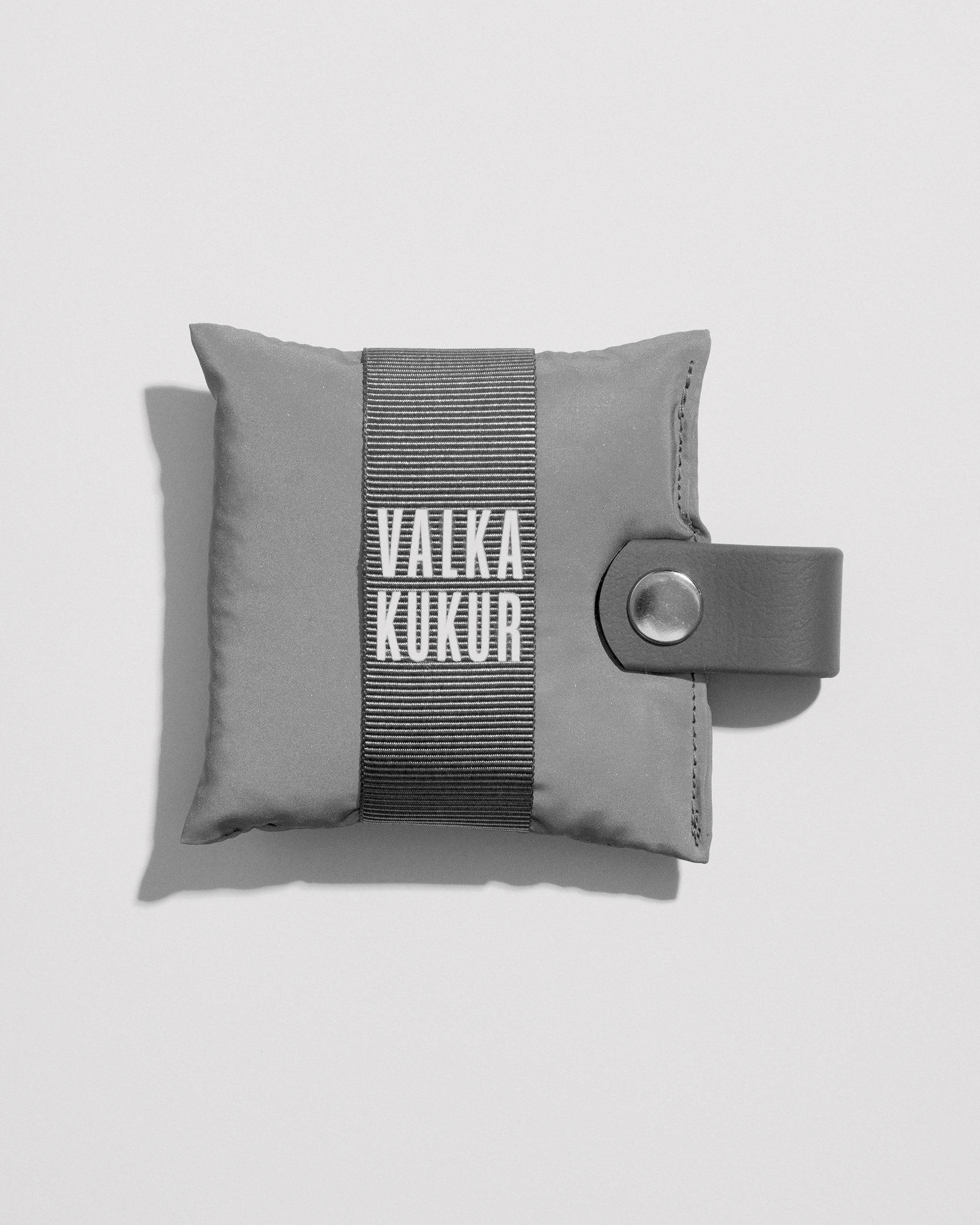 VALKA KUKUR-logo小枕頭